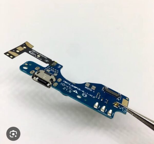 Connecteur itel p13